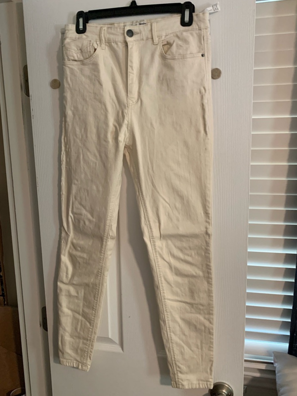stradivarius Off-White Skinny Jeans